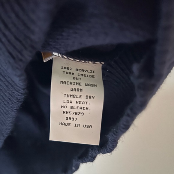 SFKM NWT Men’s Navy Blue V-Neck Pullover Long Sleeve Sweater Size M - Picture 4 of 7